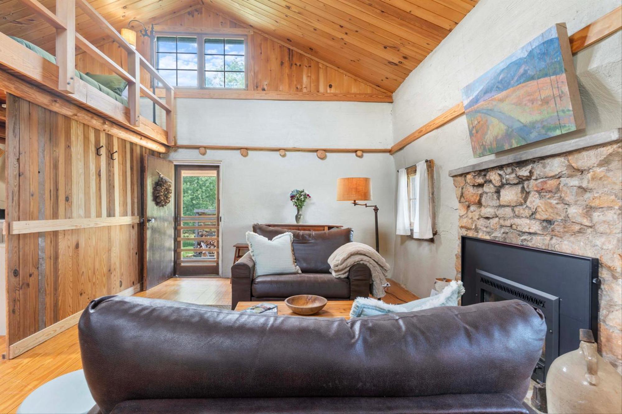 Rustic Baileys Retreat Cabin Near Wineries! Crozet Kültér fotó